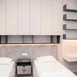 Tani
