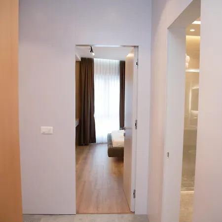Tani Apartment *