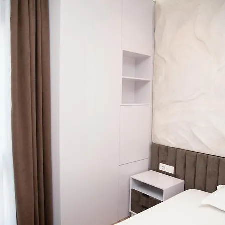 Apartment Tani *