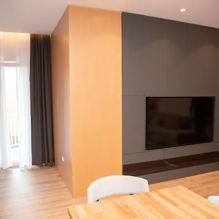 Tani شقة تيرانا